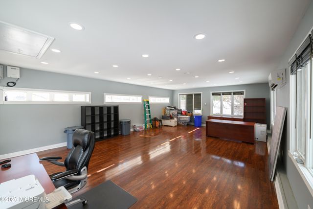 158 Willow Grove Drive, Lincroft, NJ 07738