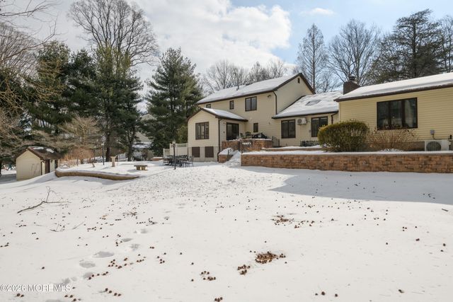 158 Willow Grove Drive, Lincroft, NJ 07738