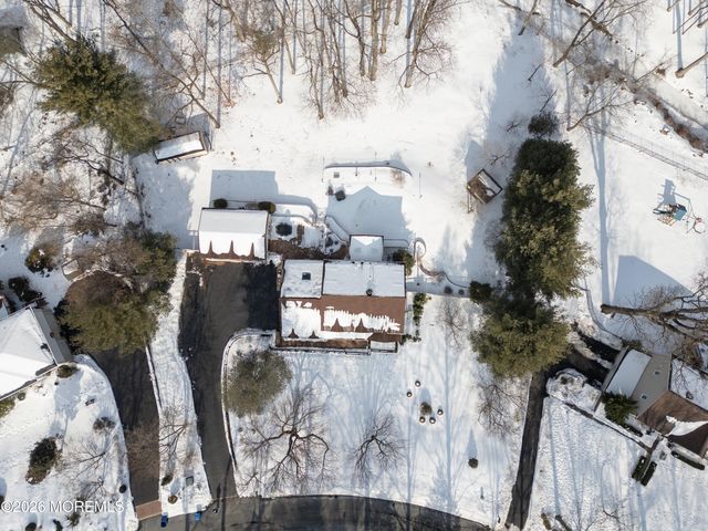 158 Willow Grove Drive, Lincroft, NJ 07738