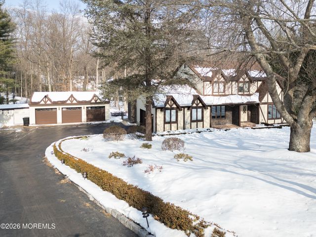 158 Willow Grove Drive, Lincroft, NJ 07738