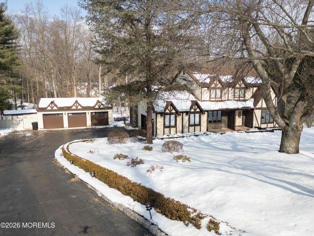 158 Willow Grove Drive, Lincroft, NJ 07738
