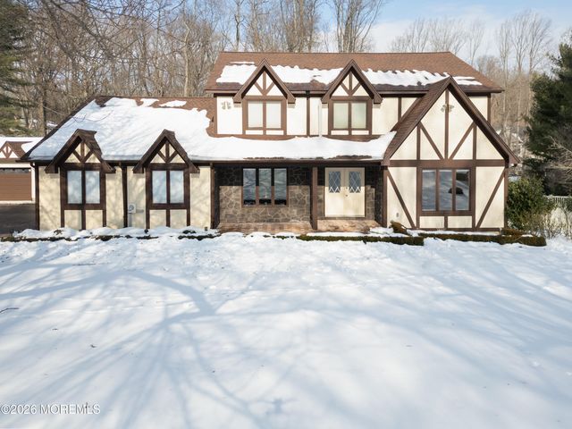 158 Willow Grove Drive, Lincroft, NJ 07738