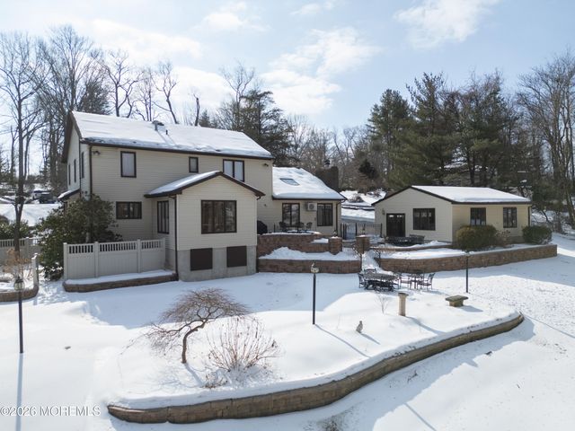 158 Willow Grove Drive, Lincroft, NJ 07738