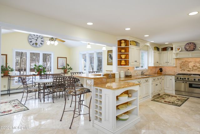 158 Willow Grove Drive, Lincroft, NJ 07738