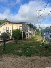 517 Avenue K, Poteet, TX 78065
