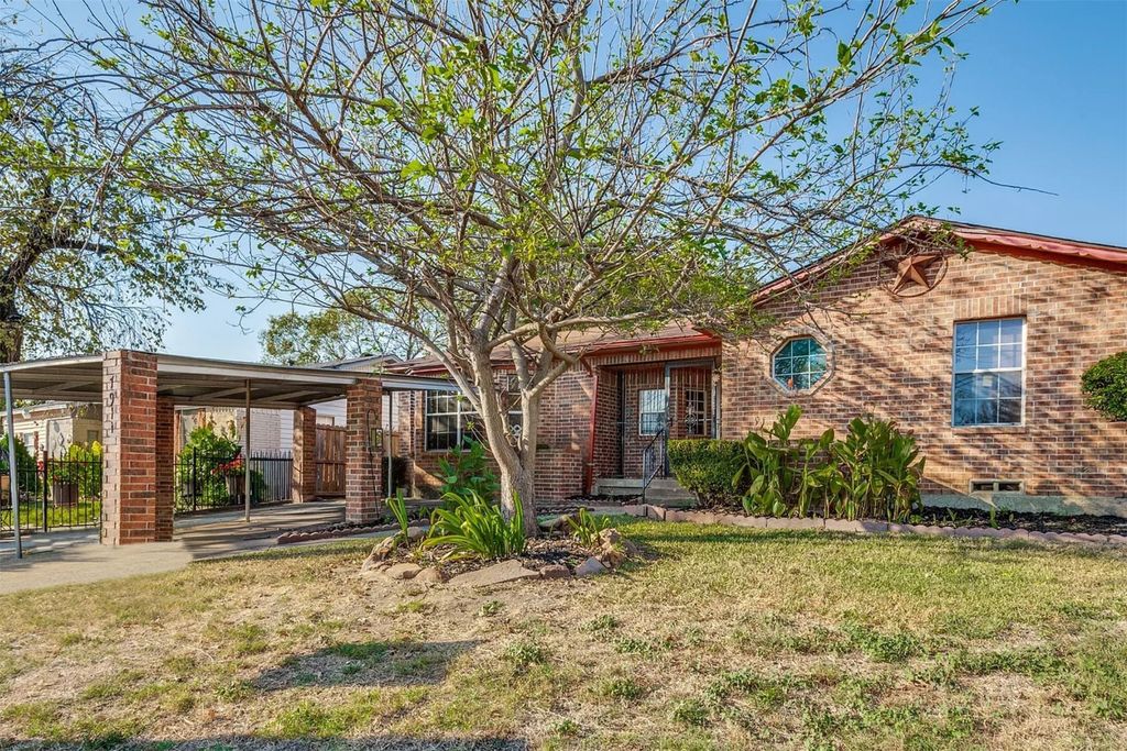 7911 Komalty Drive, Dallas, TX 75217