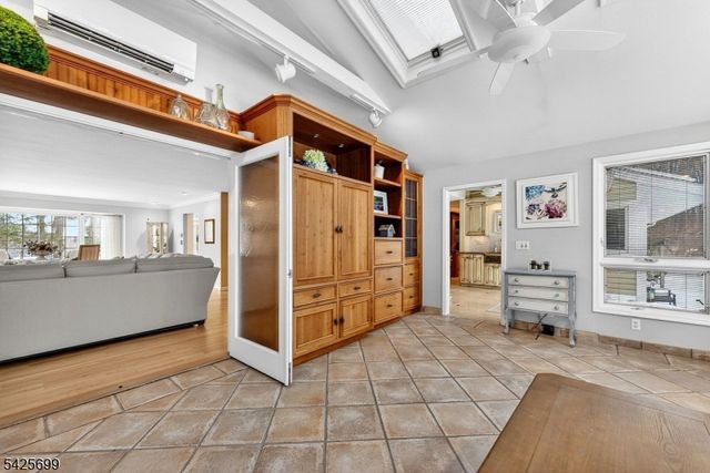 48 Tree Top Rd, Readington Twp., NJ 08889