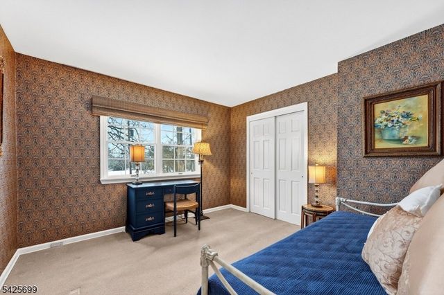 48 Tree Top Rd, Readington Twp., NJ 08889