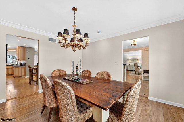 48 Tree Top Rd, Readington Twp., NJ 08889