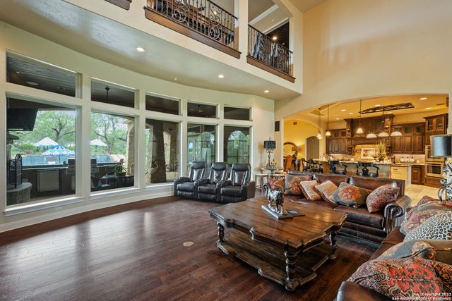 10651 KOSUB LN, San Antonio, TX 78223