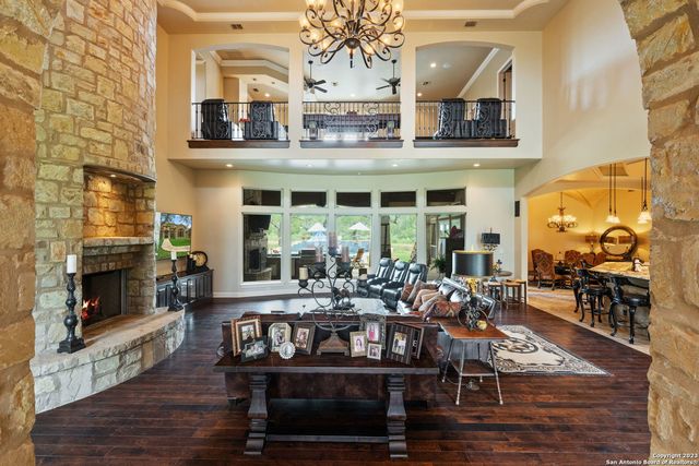 10651 KOSUB LN, San Antonio, TX 78223