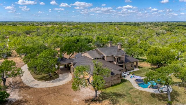 10651 KOSUB LN, San Antonio, TX 78223