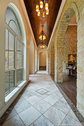 10651 KOSUB LN, San Antonio, TX 78223
