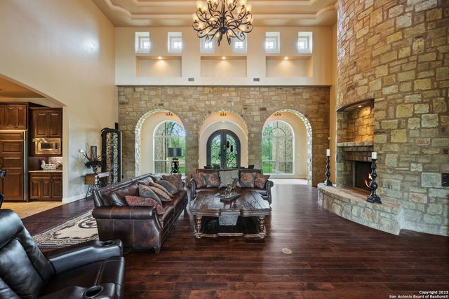 10651 KOSUB LN, San Antonio, TX 78223