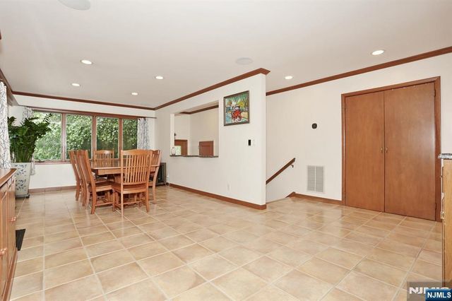 434 Hasbrouck Boulevard, Oradell, NJ 07649