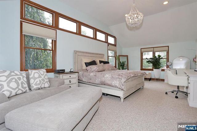 434 Hasbrouck Boulevard, Oradell, NJ 07649