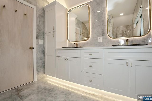 434 Hasbrouck Boulevard, Oradell, NJ 07649
