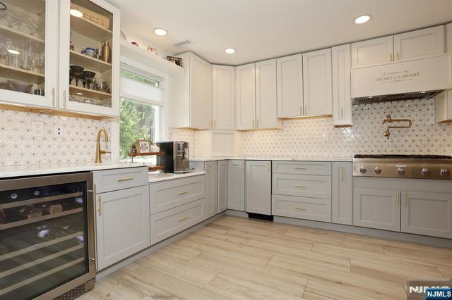 434 Hasbrouck Boulevard, Oradell, NJ 07649