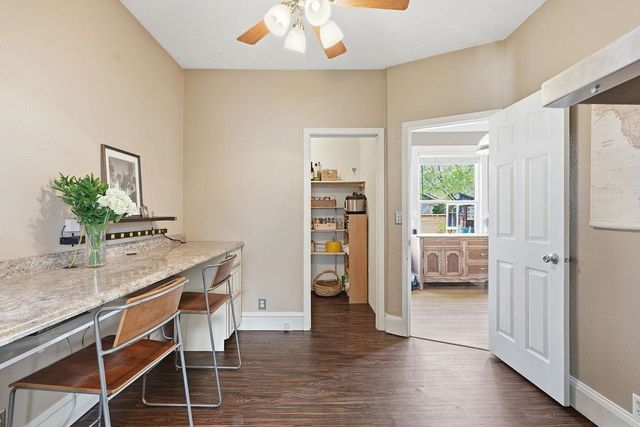 2323 N Wall St, Spokane, WA 99205