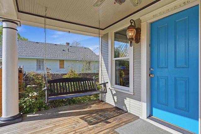 2323 N Wall St, Spokane, WA 99205