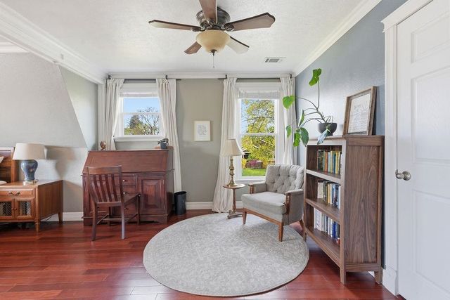 2323 N Wall St, Spokane, WA 99205