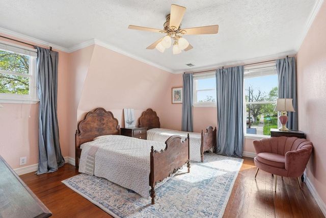 2323 N Wall St, Spokane, WA 99205