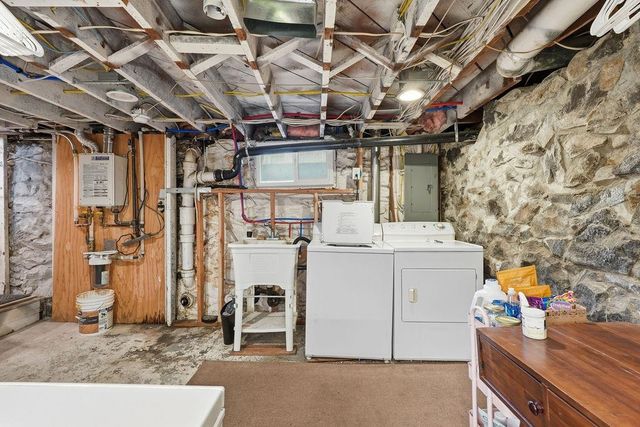 2323 N Wall St, Spokane, WA 99205