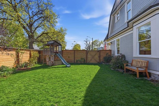 2323 N Wall St, Spokane, WA 99205