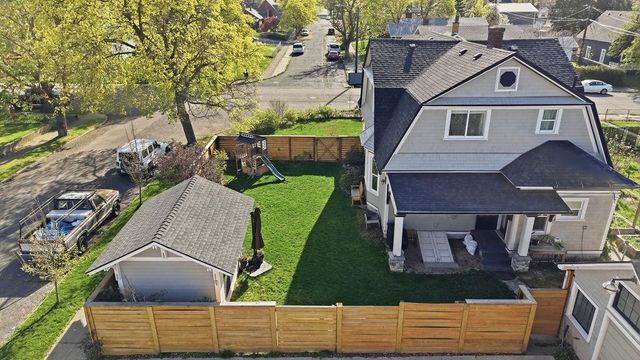 2323 N Wall St, Spokane, WA 99205