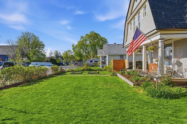 2323 N Wall St, Spokane, WA 99205