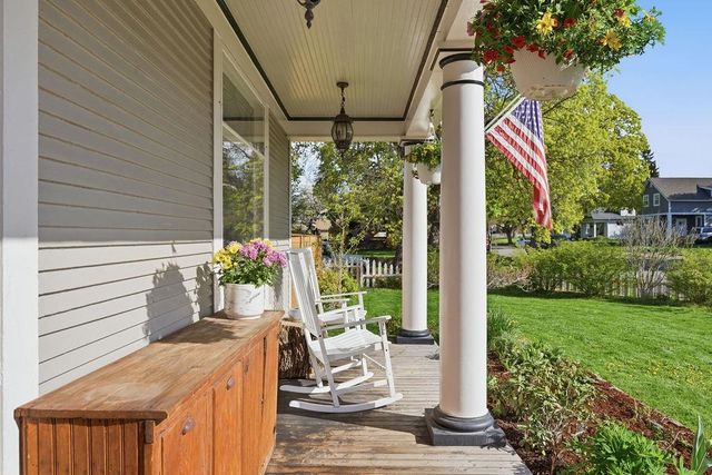 2323 N Wall St, Spokane, WA 99205