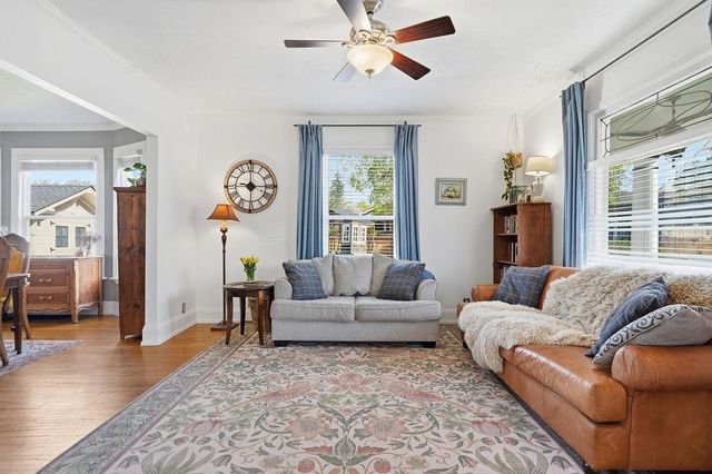 2323 N Wall St, Spokane, WA 99205