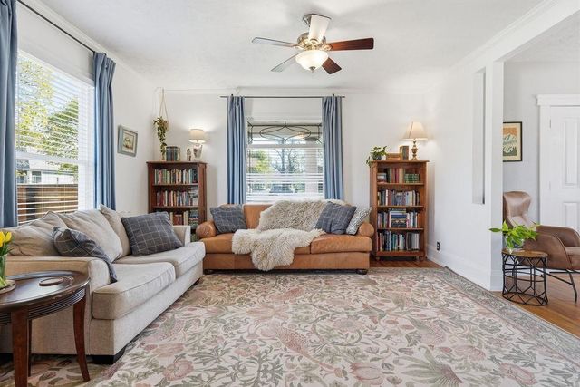 2323 N Wall St, Spokane, WA 99205