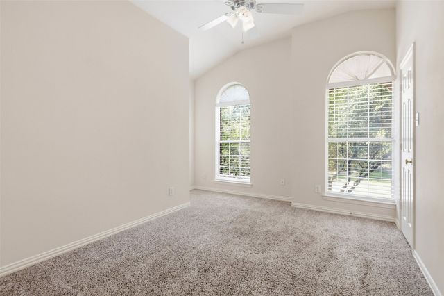 121 Wildwood Court 200, Grapevine, TX 76051