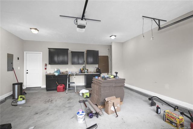 890 DUVAL Drive, Fayetteville, NC 28304