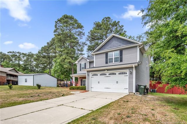 890 DUVAL Drive, Fayetteville, NC 28304