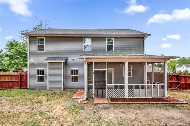 890 DUVAL Drive, Fayetteville, NC 28304