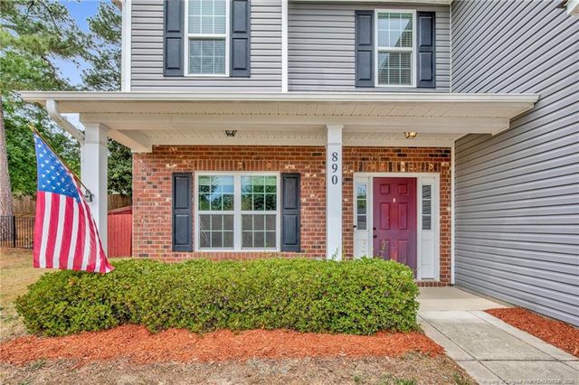 890 DUVAL Drive, Fayetteville, NC 28304