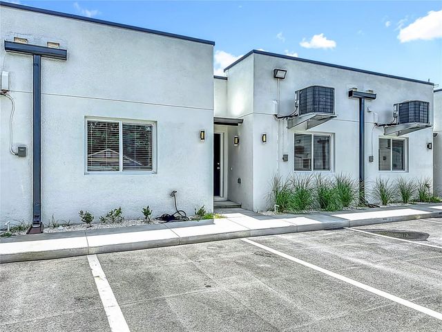 326 S GROSSE AVENUE 2, Tarpon Springs, FL 34689