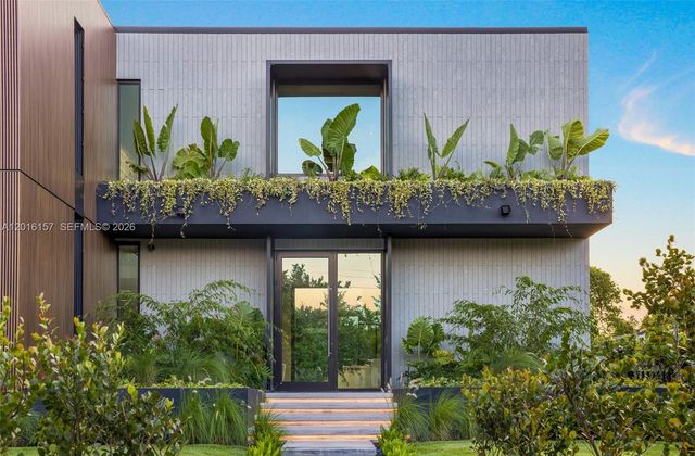 4550 N Jefferson Avenue, Miami Beach, FL 33140