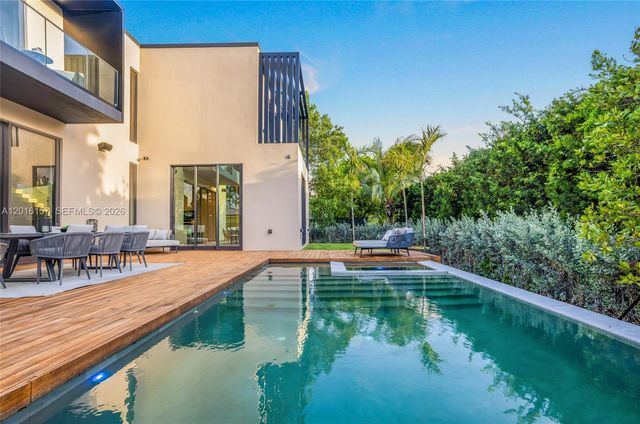 4550 N Jefferson Avenue, Miami Beach, FL 33140
