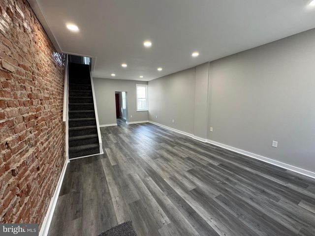 2718 E MADISON ST, Philadelphia, PA 19134