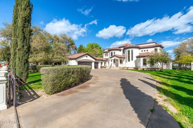 2728 W ARDMORE Road, Laveen, AZ 85339