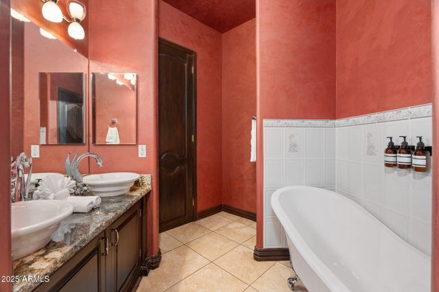 2728 W ARDMORE Road, Laveen, AZ 85339