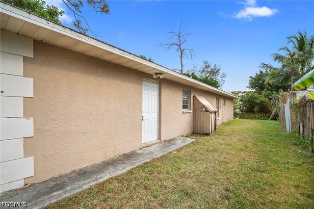 5449 10th AVE, Fort Myers, FL 33907