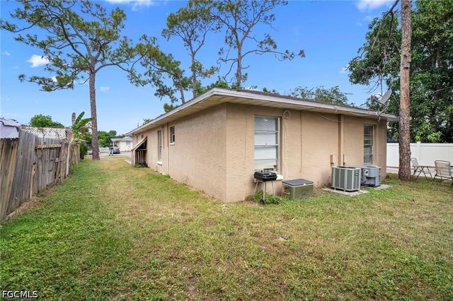 5449 10th AVE, Fort Myers, FL 33907