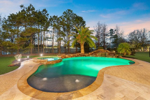 28527 Wild Mustang Lane, Fulshear, TX 77441