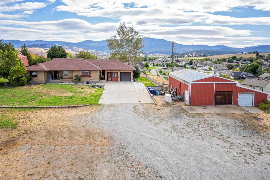 1007 S Barker Rd, Greenacres, WA 99016 photo 3
