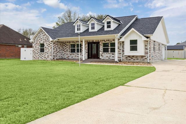 30731 Martens Road, Tomball, TX 77375