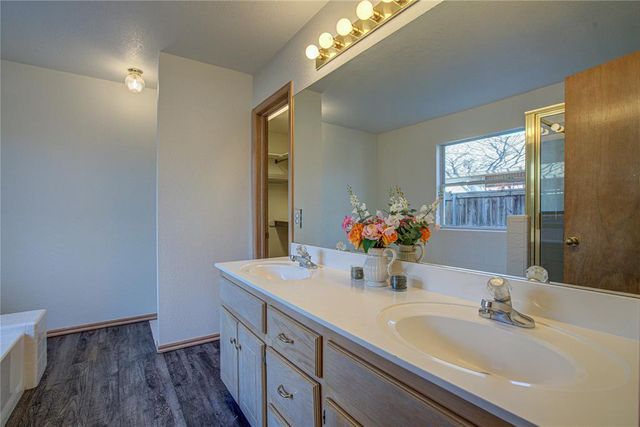 2900 Glasgow Drive, Norman, OK 73072